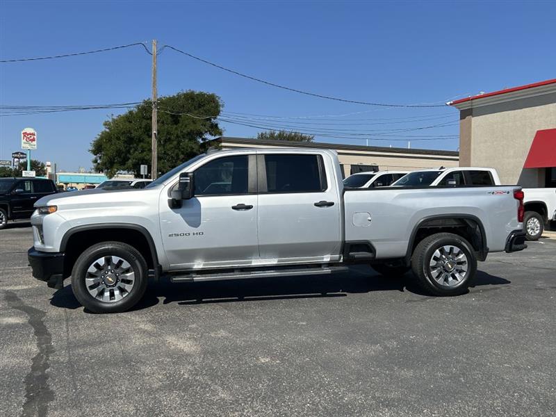 Chevrolet Silverado 2500HD 4WD 2023