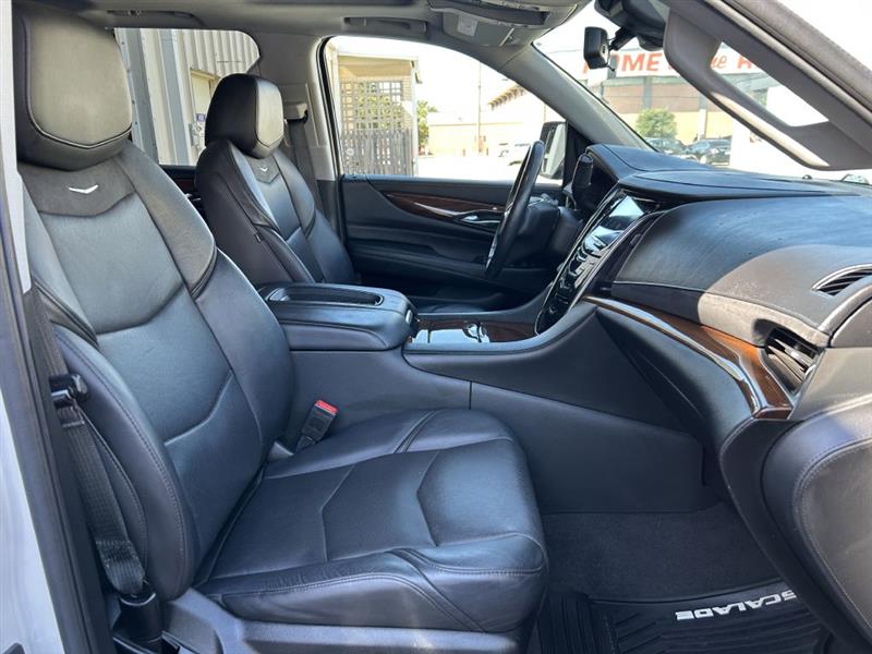 Cadillac Escalade Luxury 4WD 2020