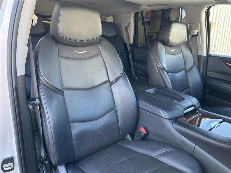 Cadillac Escalade Luxury 4WD 2020