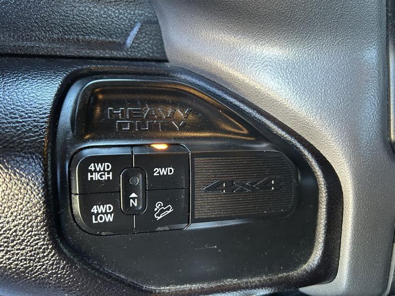 RAM 2500 Tradesman Crew Cab SWB 4WD 2024