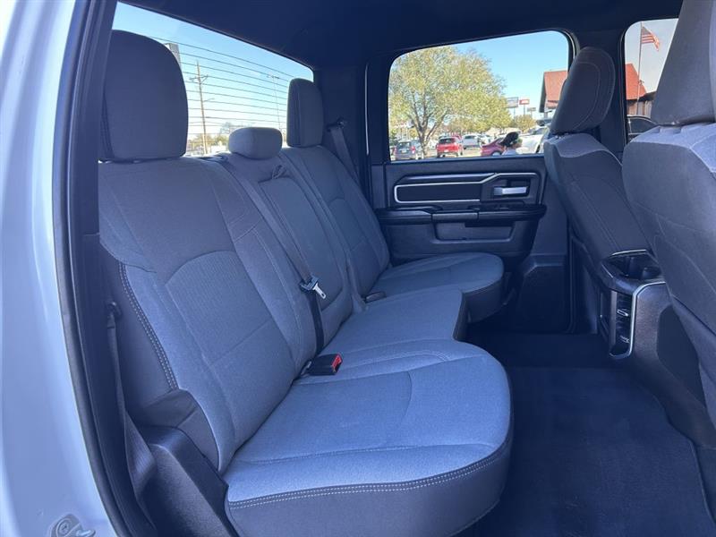 RAM 2500 Tradesman Crew Cab SWB 4WD 2024