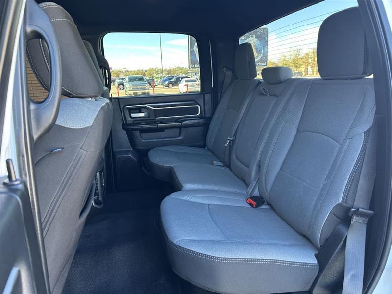 RAM 2500 Tradesman Crew Cab SWB 4WD 2024