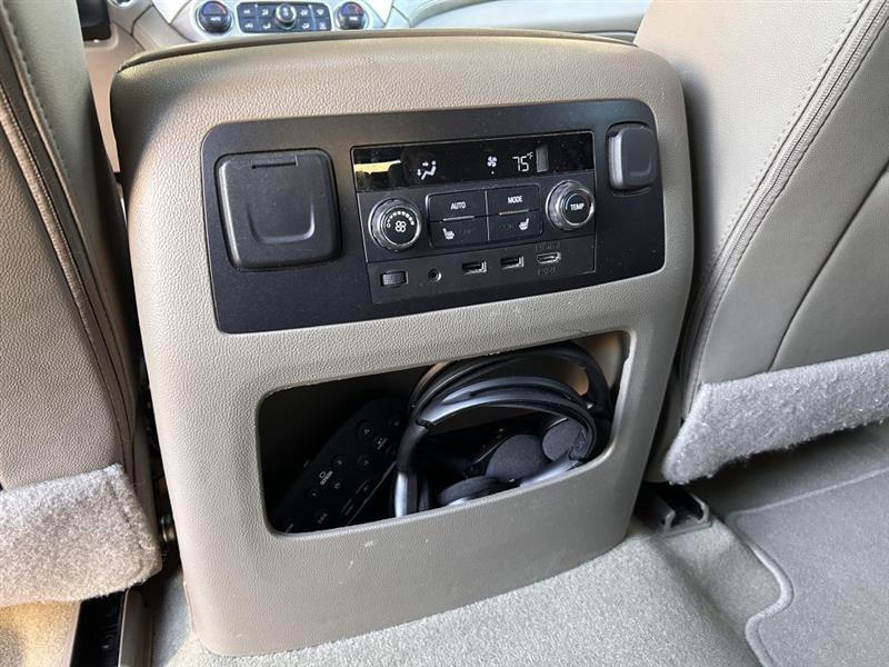 GMC Yukon SLT 4WD 2018