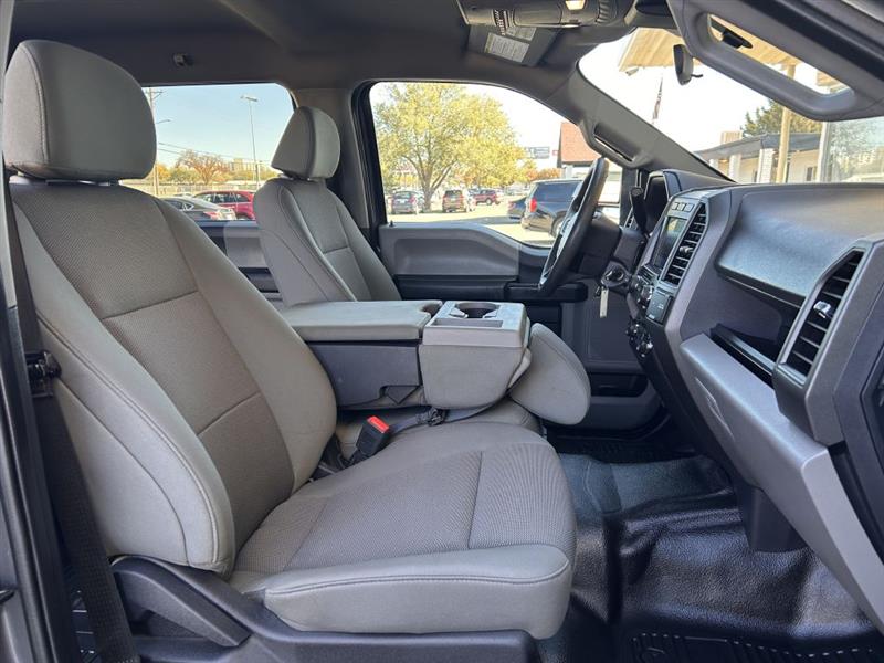 Ford F-350 SD XLT Crew Cab 4WD 2022