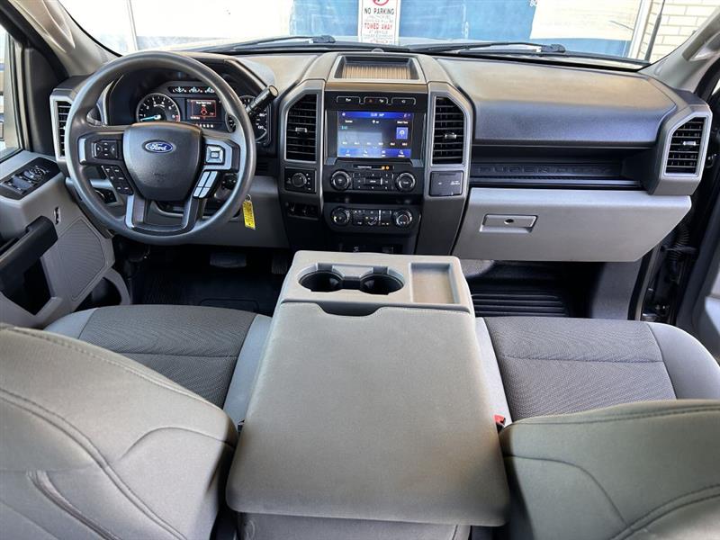 Ford F-350 SD XLT Crew Cab 4WD 2022