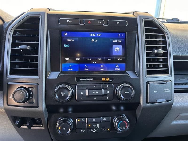 Ford F-350 SD XLT Crew Cab 4WD 2022