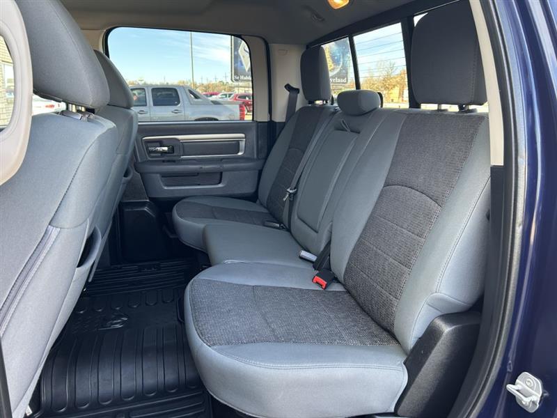 RAM 1500 SLT Crew Cab SWB 2WD 2014