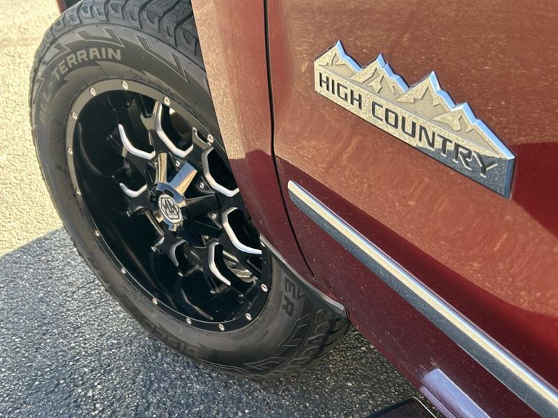 Chevrolet Silverado 1500 High Country Crew Cab 4WD 2017