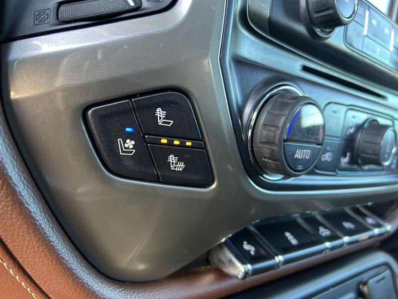 Chevrolet Silverado 1500 High Country Crew Cab 4WD 2017