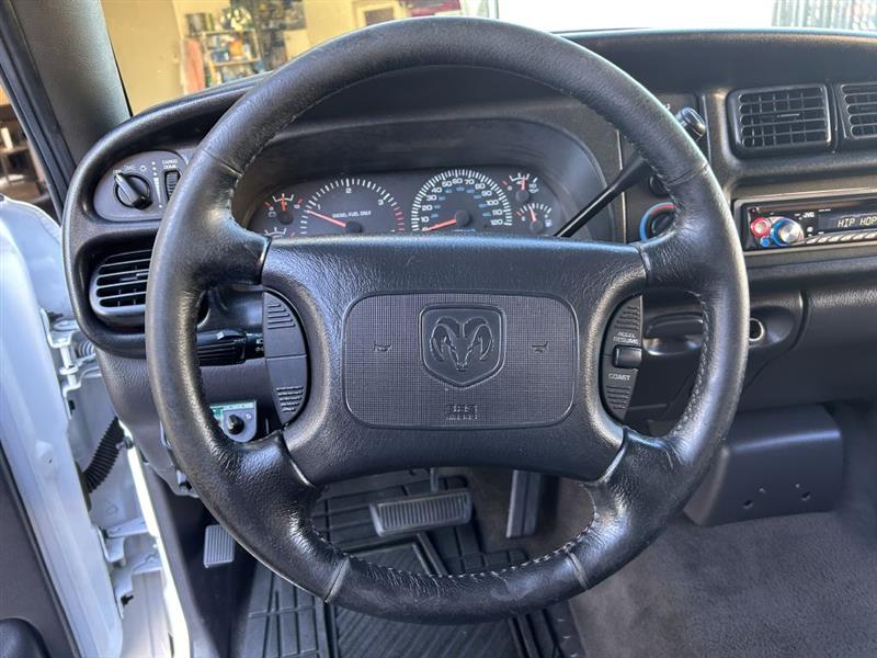 Dodge Ram 2500 Quad Cab Short Bed 2WD 1999