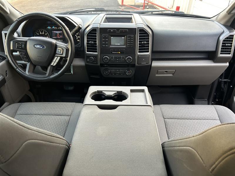 Ford F-150 XL SuperCrew 5.5-ft. Bed 4WD 2016