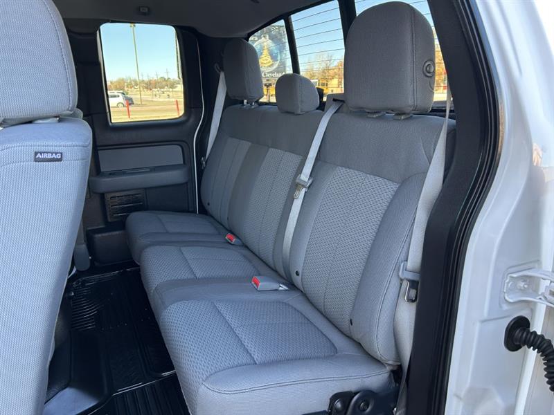 Ford F-150 XL SuperCab 8-ft. Bed 4WD 2013