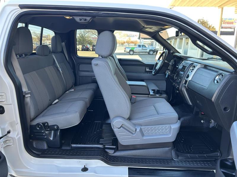 Ford F-150 XL SuperCab 8-ft. Bed 4WD 2013