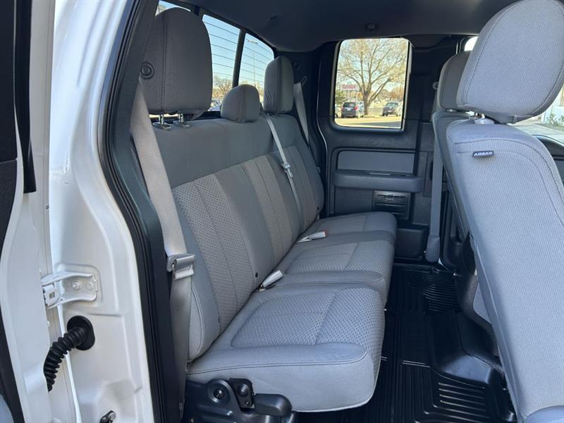 Ford F-150 XL SuperCab 8-ft. Bed 4WD 2013