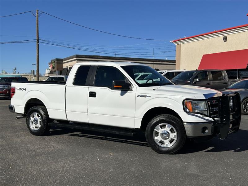 Ford F-150 XL SuperCab 8-ft. Bed 4WD 2013