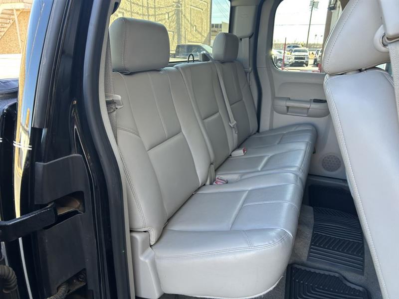 Chevrolet Silverado 1500 LTZ Ext Cab 4WD 2012