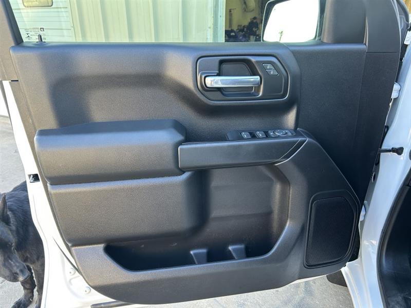 Chevrolet Silverado 1500 LT Crew Cab 4WD 2022