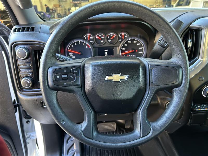 Chevrolet Silverado 1500 LT Crew Cab 4WD 2022