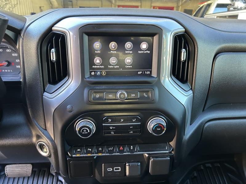 Chevrolet Silverado 1500 LT Crew Cab 4WD 2022