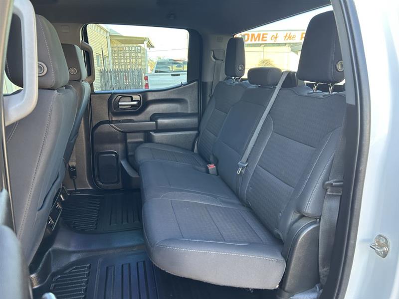 Chevrolet Silverado 1500 LT Crew Cab 4WD 2022