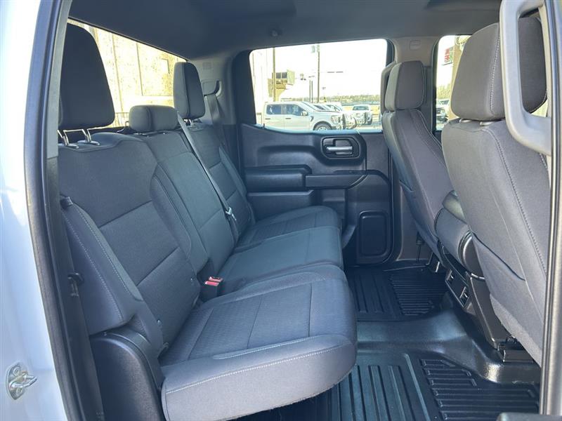 Chevrolet Silverado 1500 LT Crew Cab 4WD 2022