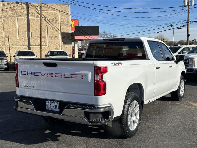 Chevrolet Silverado 1500 LT Crew Cab 4WD 2022