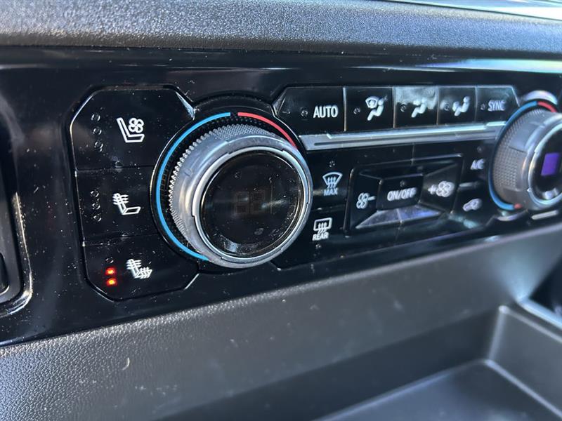 Chevrolet Silverado 1500 LTZ Crew Cab 4WD 2023