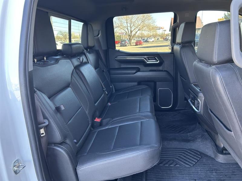 Chevrolet Silverado 1500 LTZ Crew Cab 4WD 2023