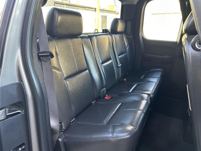 GMC Sierra 1500 SLT Ext. Cab 2WD 2013