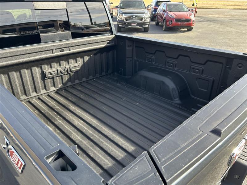 GMC Sierra 1500 SLT Crew Cab Short Box 4WD 2020