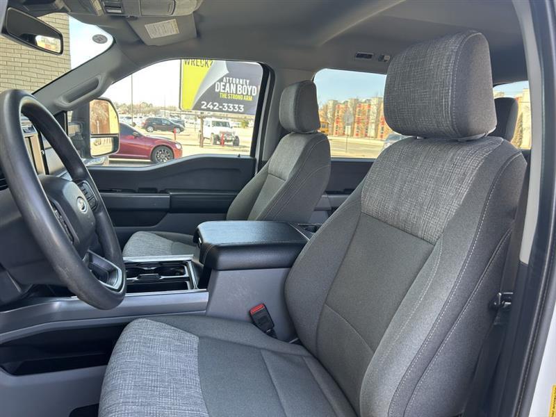 Ford F-250 SD XLT Crew Cab 4WD 2023