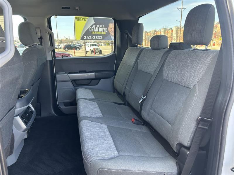 Ford F-250 SD XLT Crew Cab 4WD 2023