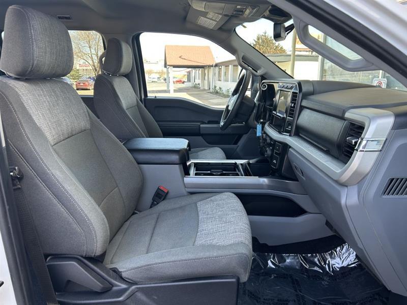 Ford F-250 SD XLT Crew Cab 4WD 2023