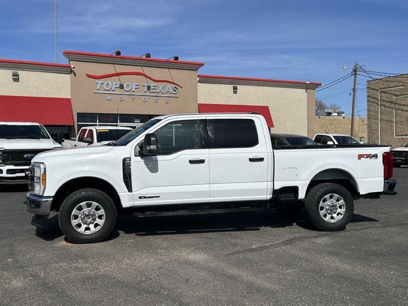 Ford F-250 SD XLT Crew Cab 4WD 2023