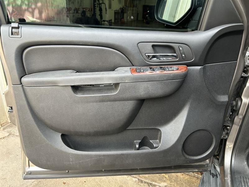 Chevrolet Tahoe LTZ 2WD 2013