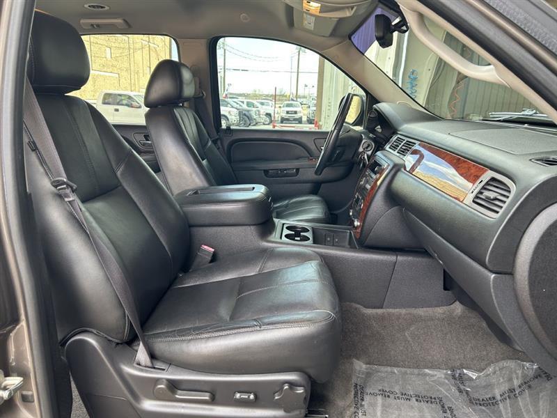 Chevrolet Tahoe LTZ 2WD 2013