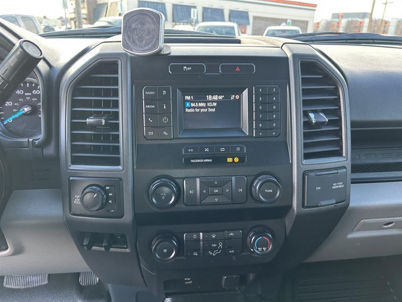 Ford F-250 SD XLT Crew Cab 4WD 2022