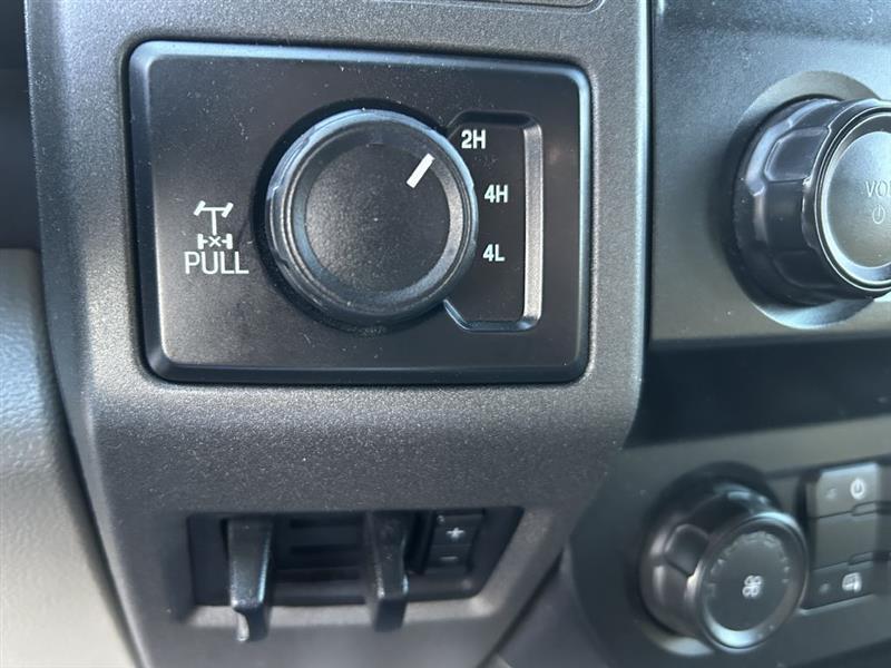 Ford F-250 SD XLT Crew Cab 4WD 2022