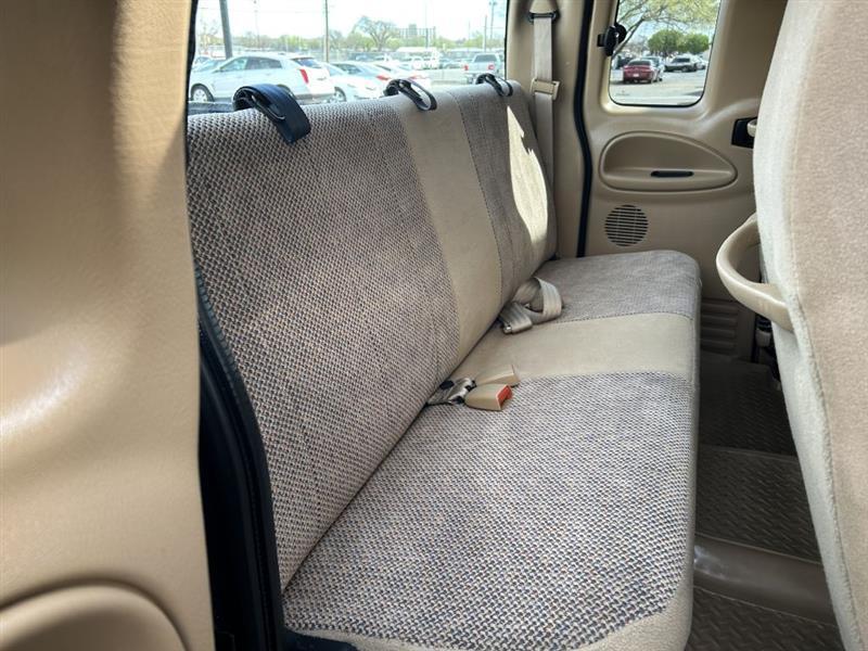 Dodge Ram 2500 Quad Cab 8-ft. Bed 2WD 2001