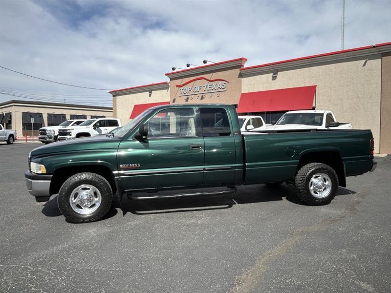Dodge Ram 2500 Quad Cab 8-ft. Bed 2WD 2001