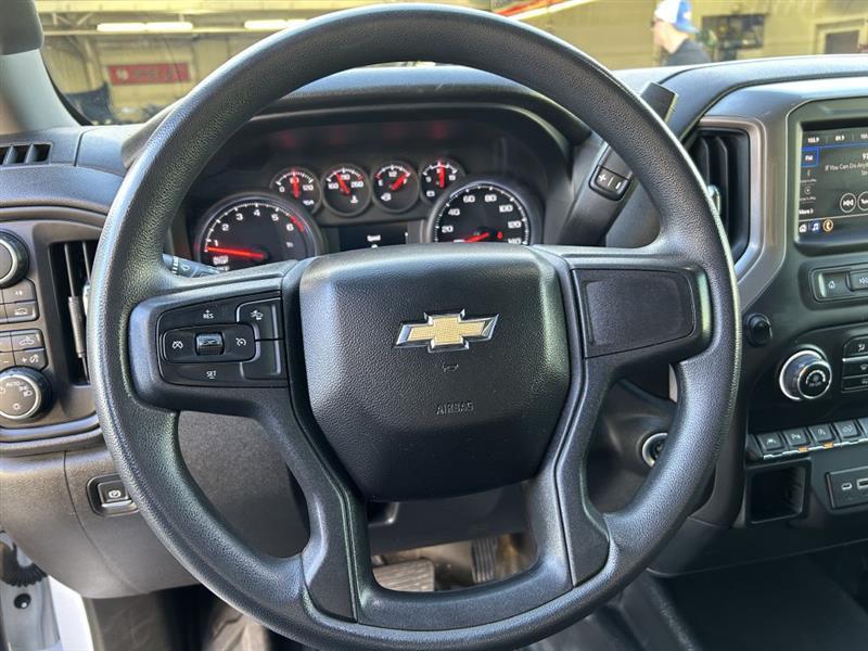 Chevrolet Silverado 1500 1LT Crew Cab 4WD 2022