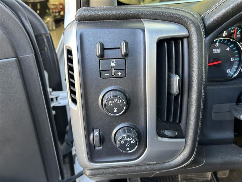 GMC Sierra 1500 SLE Double Cab 4WD 2017