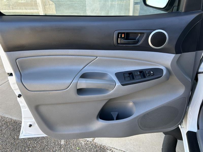 Toyota Tacoma PreRunner Double Cab V6 Auto 2WD 2013