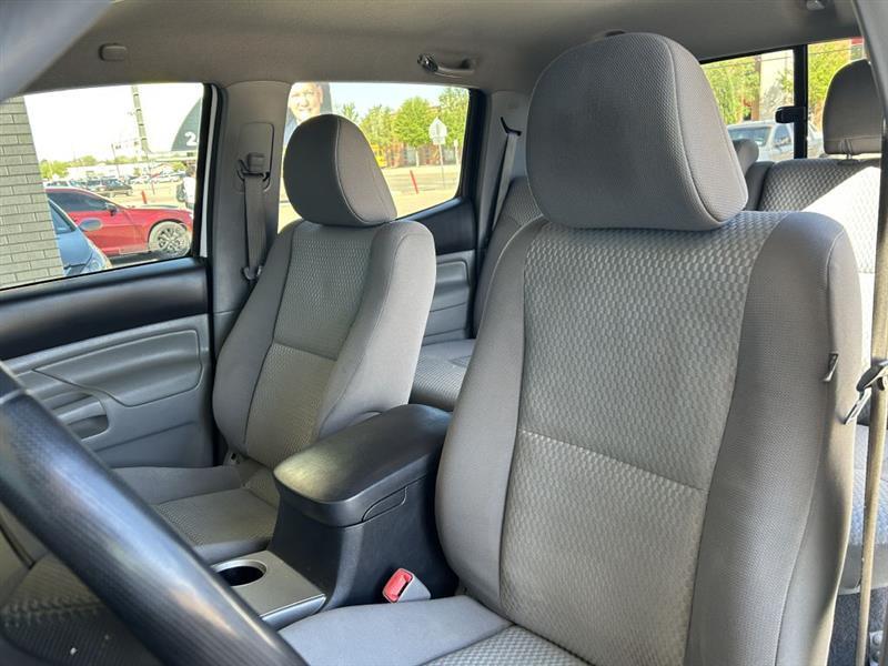 Toyota Tacoma PreRunner Double Cab V6 Auto 2WD 2013