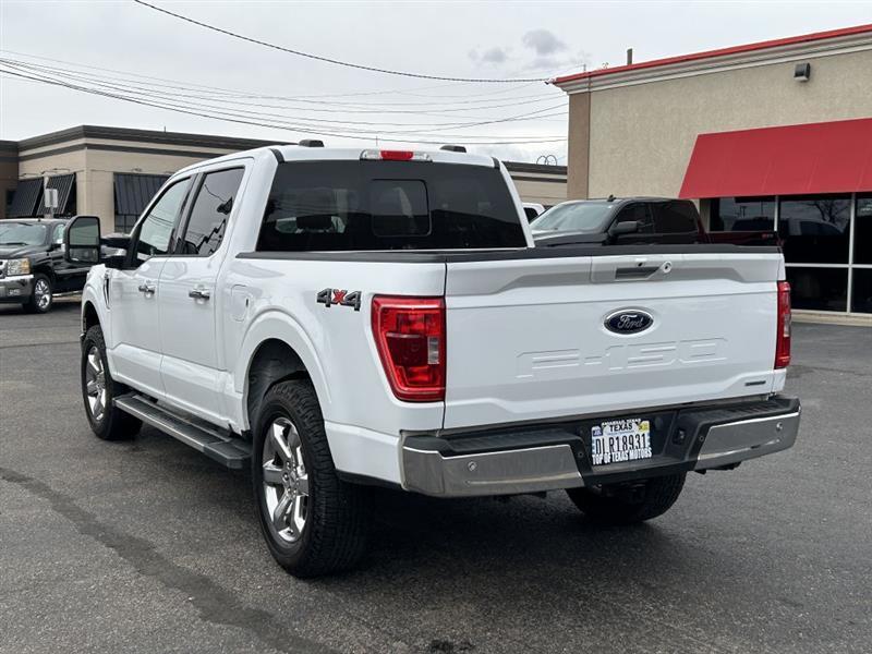 Ford F-150 XLT SuperCrew 4WD 2022