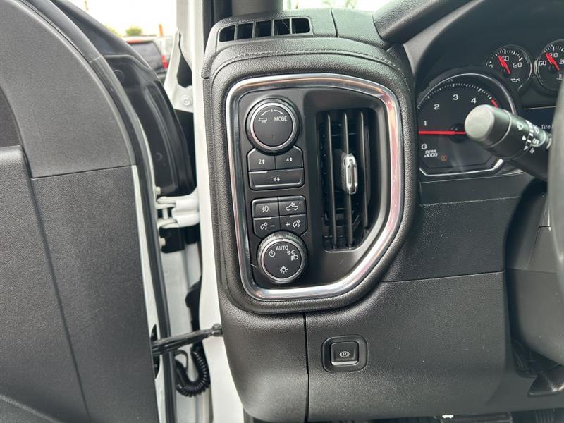 Chevrolet Silverado 2500HD LT Crew Cab 4WD 2023