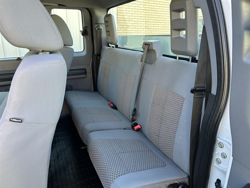 Ford F-250 SD XLT SuperCab 2WD 2013