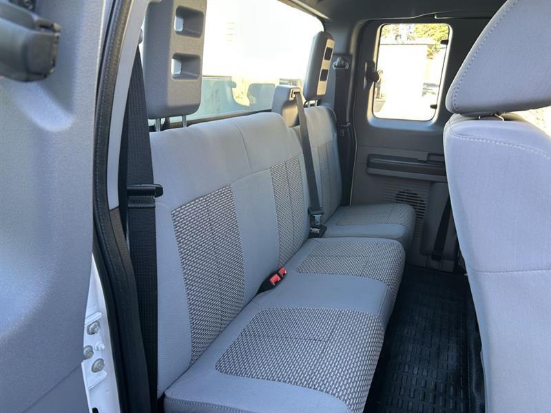 Ford F-250 SD XLT SuperCab 2WD 2013