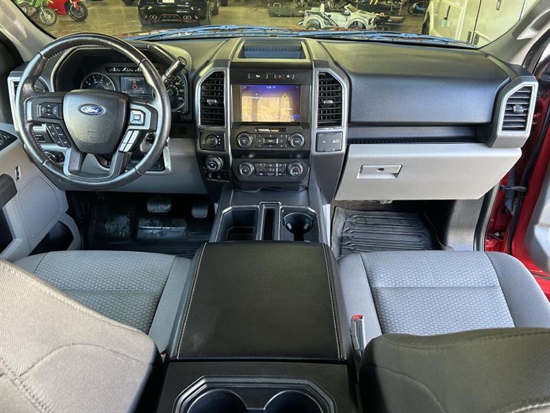 Ford F-150 XLT SuperCrew 4WD 2020