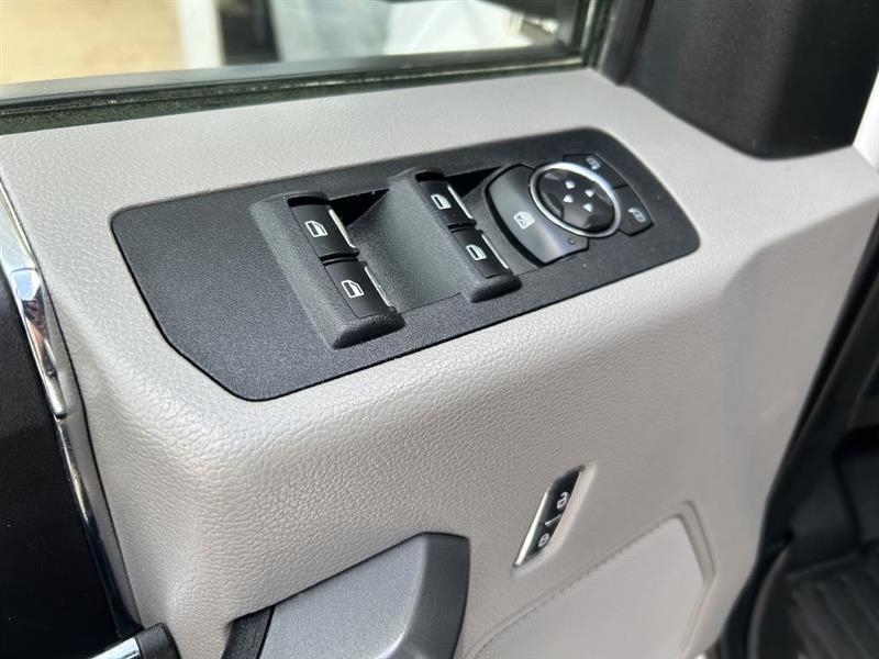 Ford F-150 XLT SuperCrew 4WD 2018